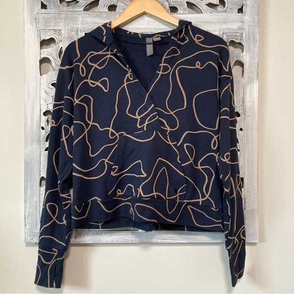 Sweaty Betty Tops - NWOT Sweaty Betty After Class Navy Abstract Lines Cotton Relaxed Hoodie